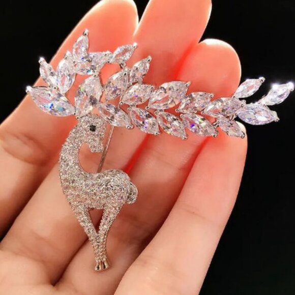 Jewelry - Reindeer Brooch